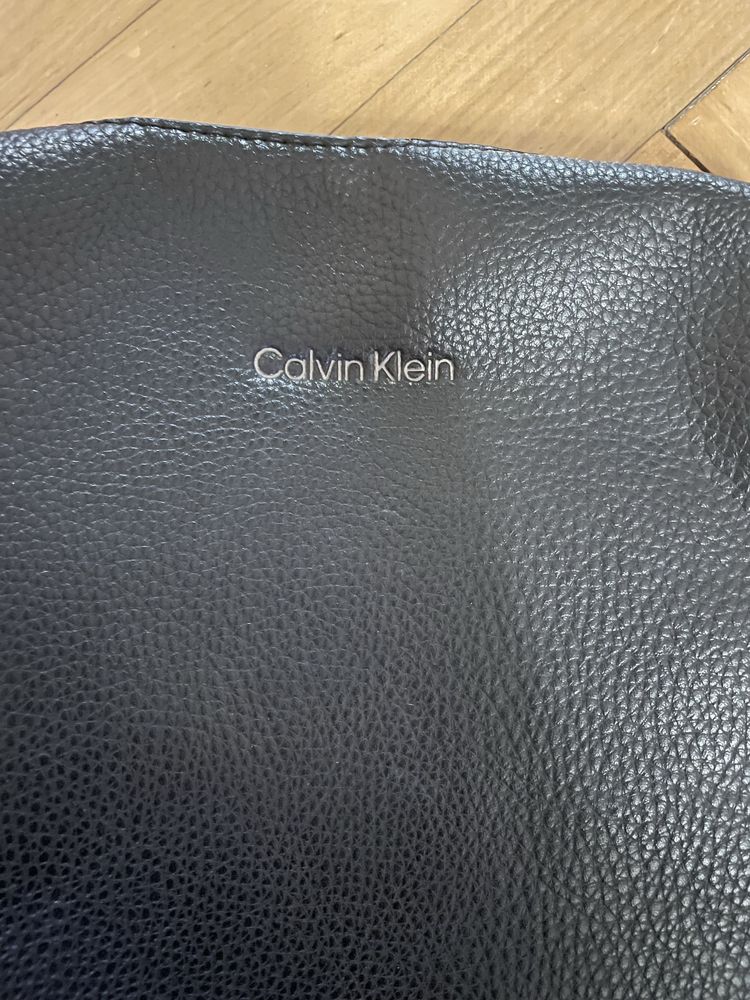 Сумка через плече Calvin Klein оригінал