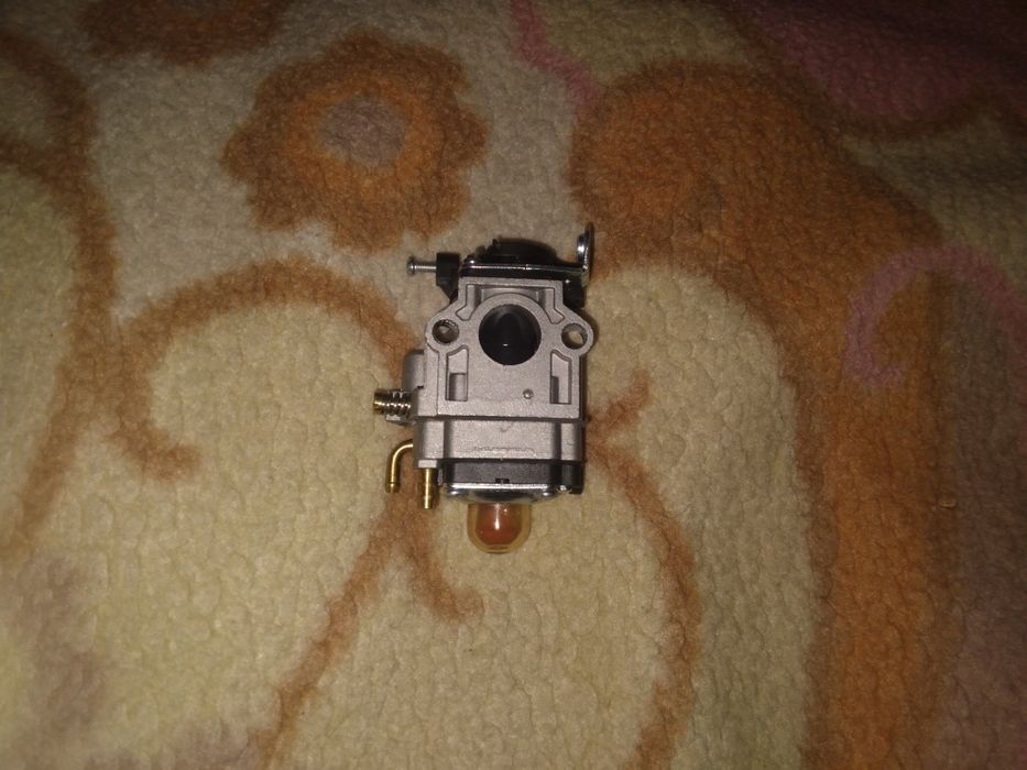Карбюратор на триммер