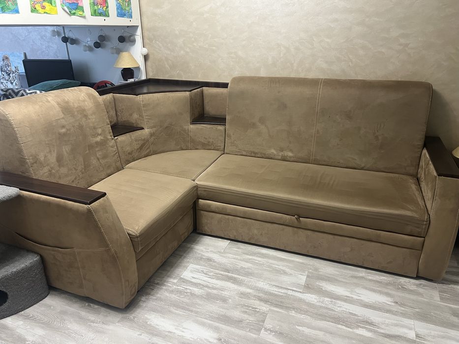 Мʼякий кутовий диван