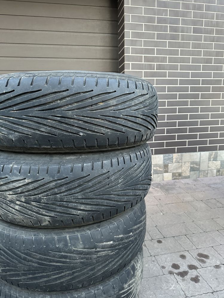 Goodyear 235/60r18