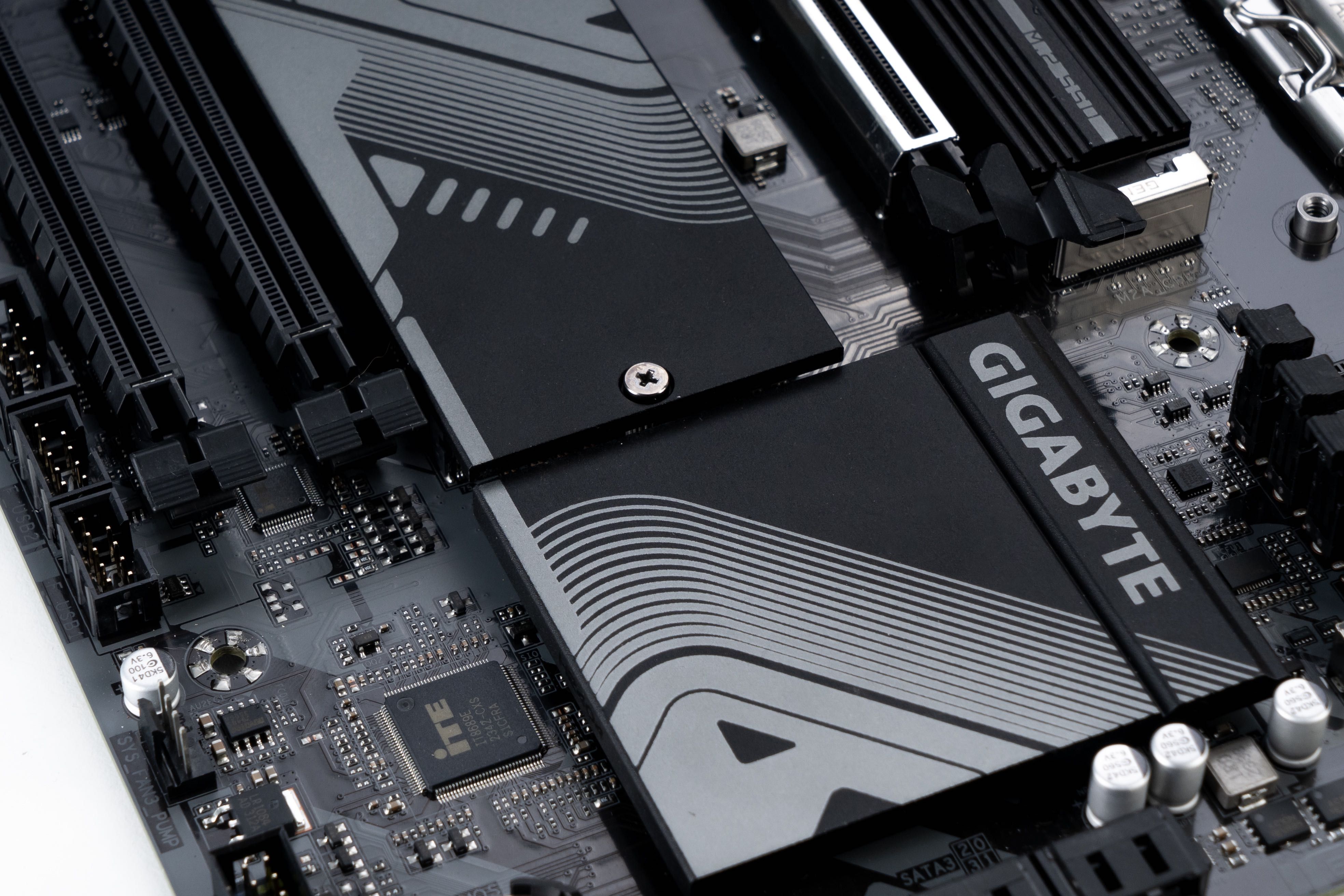 Материнська плата Gigabyte B650 Gaming X AX Wi-Fi/Гар 3 міс/SiliconFox