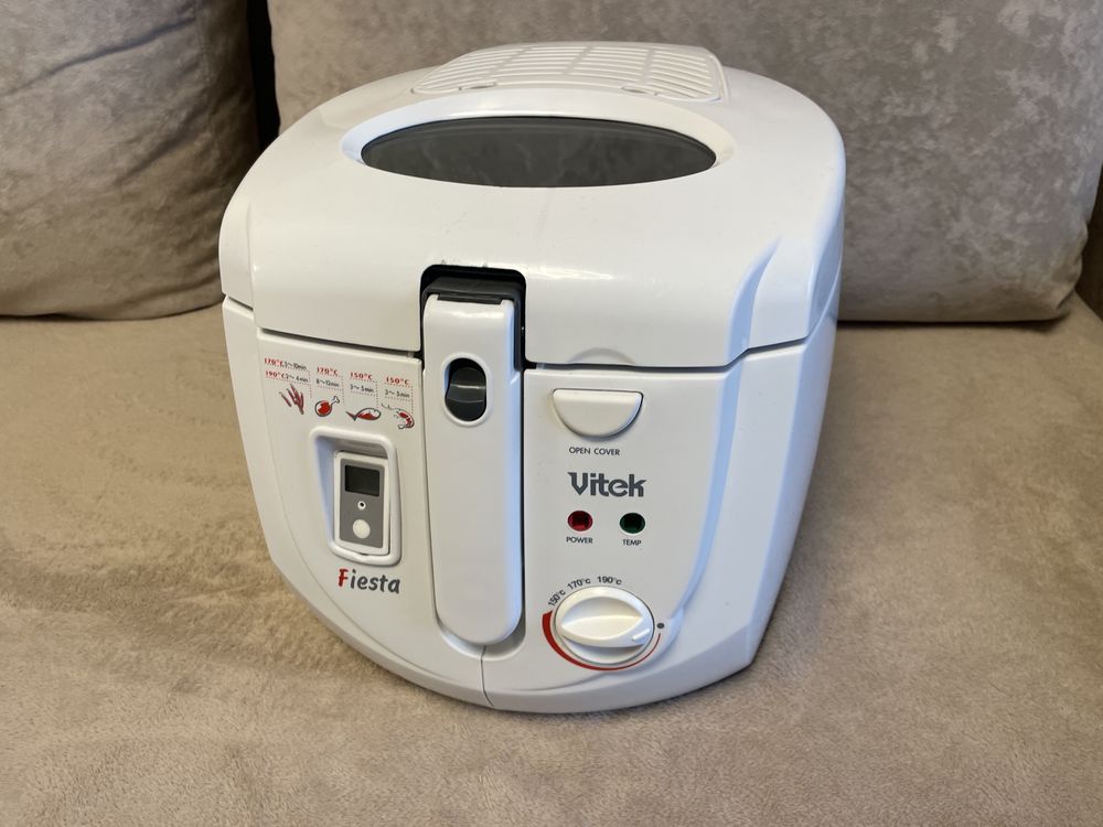 Фритюрница Vitek VT-1531