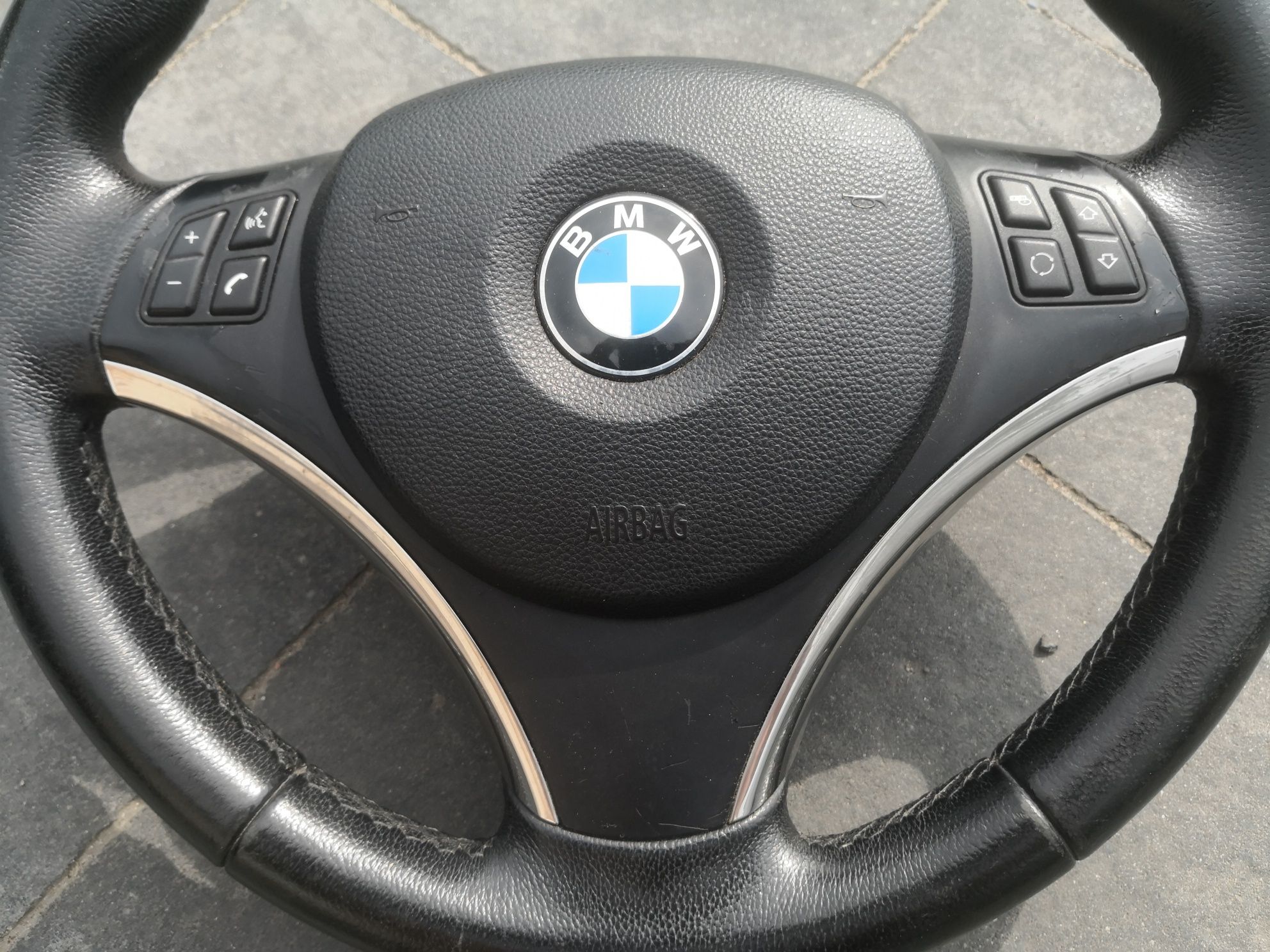 Kierownica multifunkcyjna BMW e87 e81 e82 e88 e90 e91 e92 z podusz #8