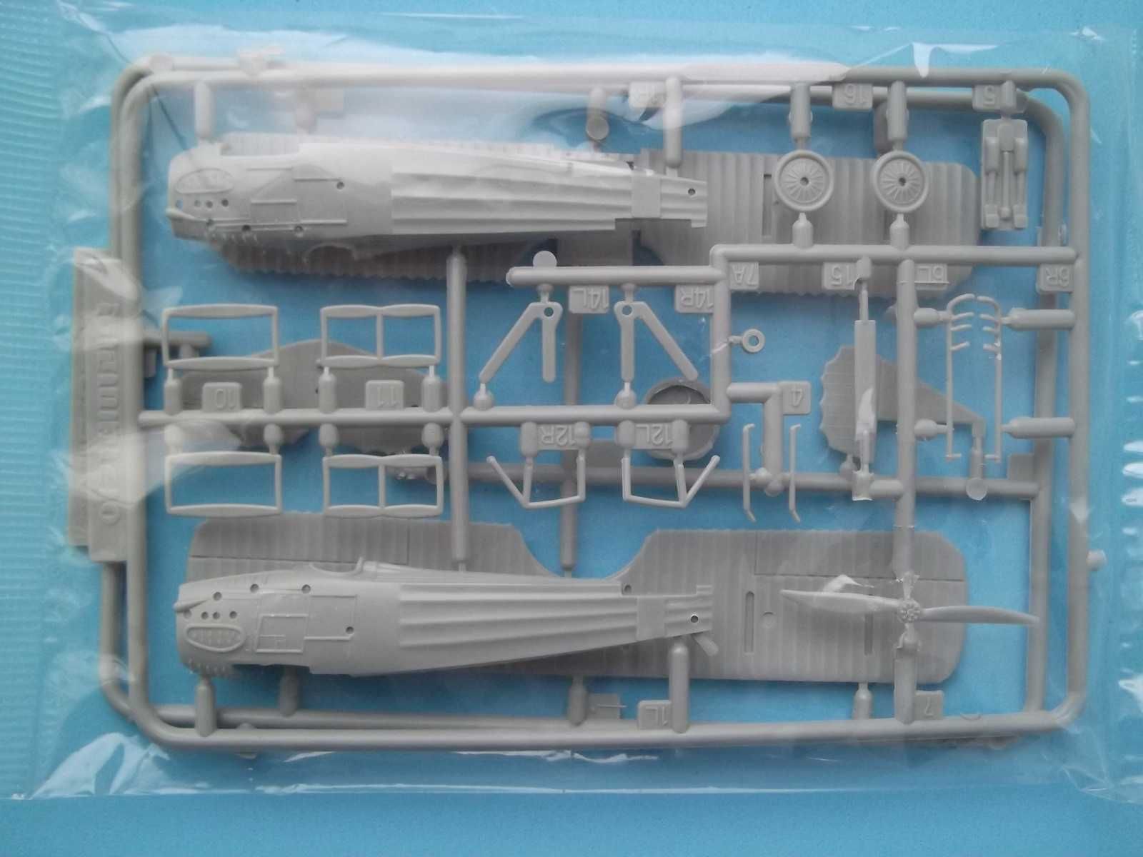 Kit Academy 1/72 - SPAD S.XIII