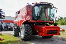 Case IH Axial Flow 8230