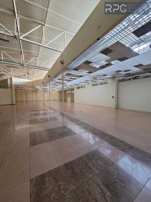 БЕЗ% оренда торгово-складського прим. 2330 м² ТЦ Глобал Північний міст