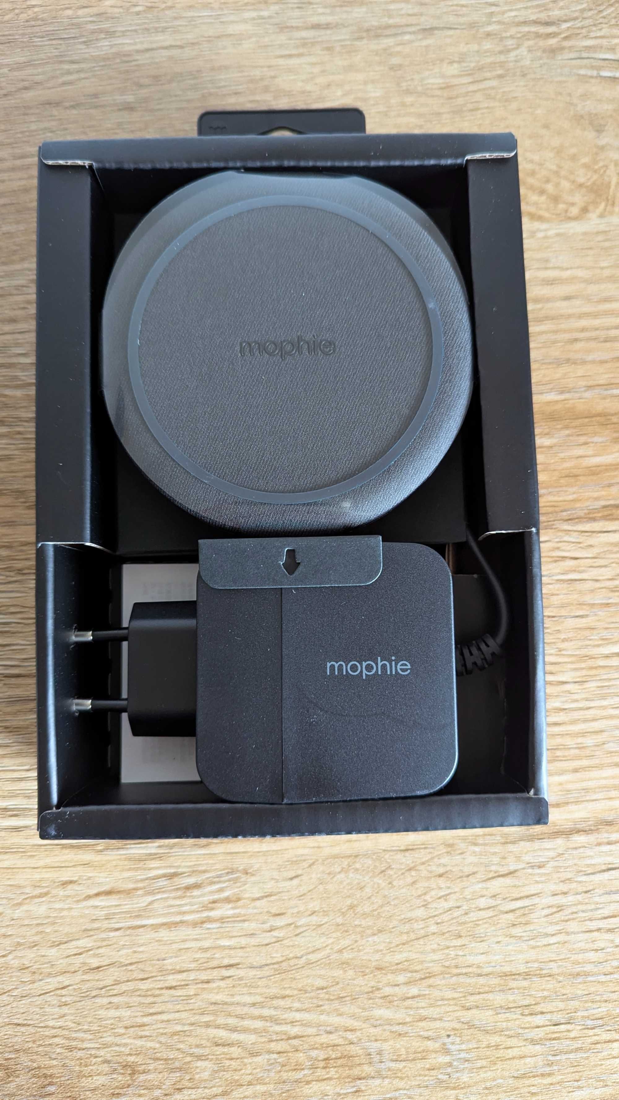 HUB ładujący - Mophie Universal Wireless Charging Hub