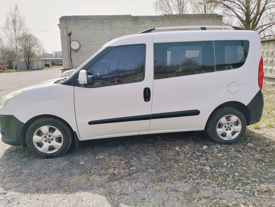 Fiat Doblo  2011