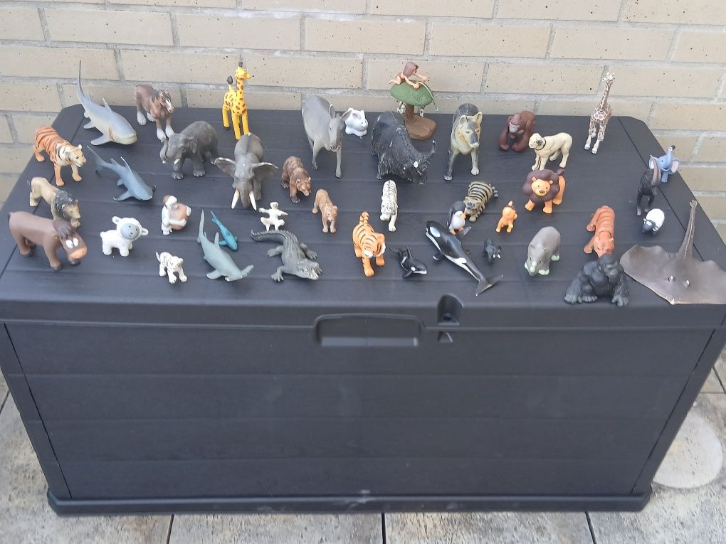 Vendo coleção de animais