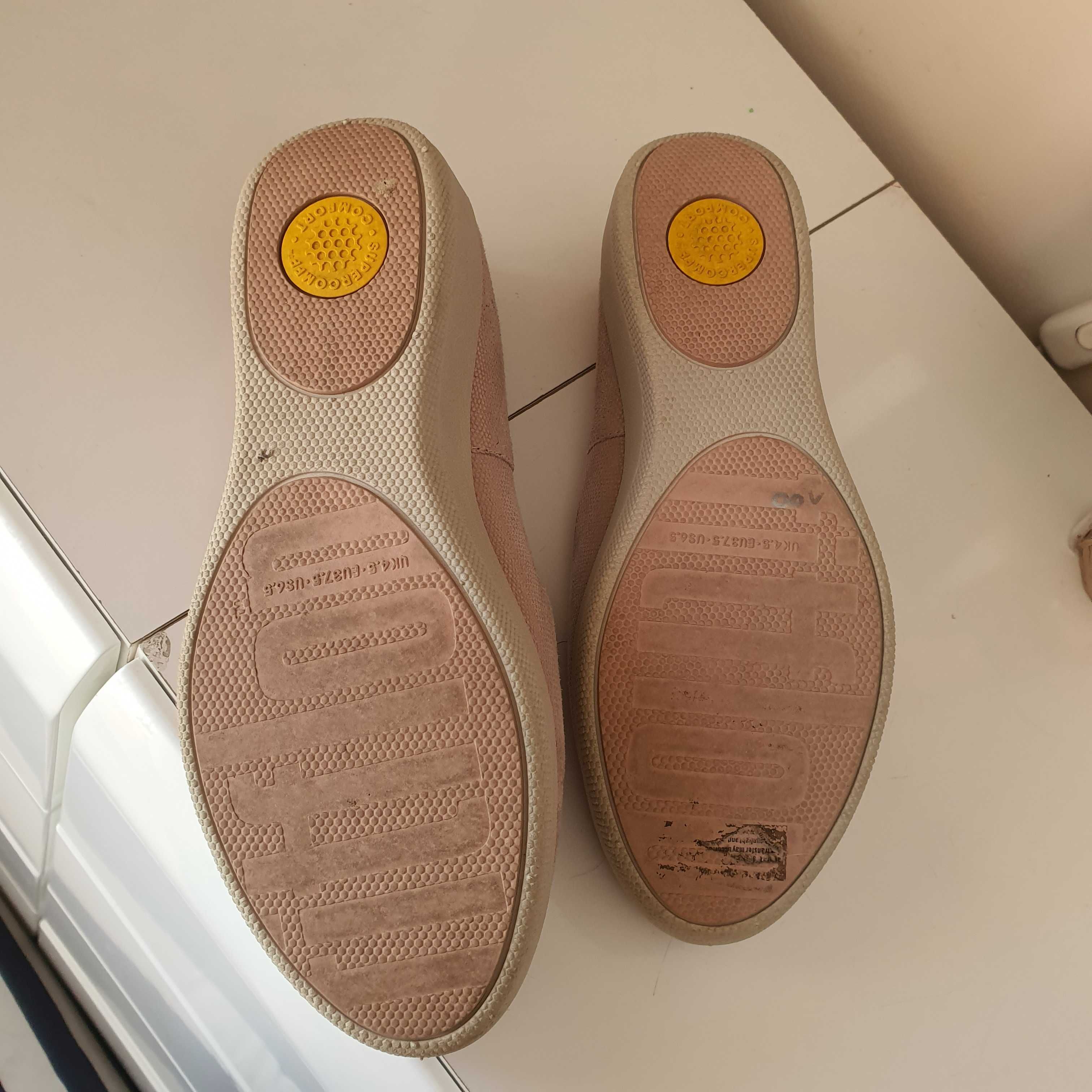 Buty baleriny damskie wsuwane Fitflop pudrowy róż 37, 5