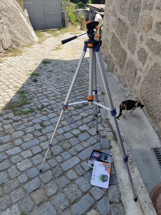 Vendo laser e tripé de obra Dexter