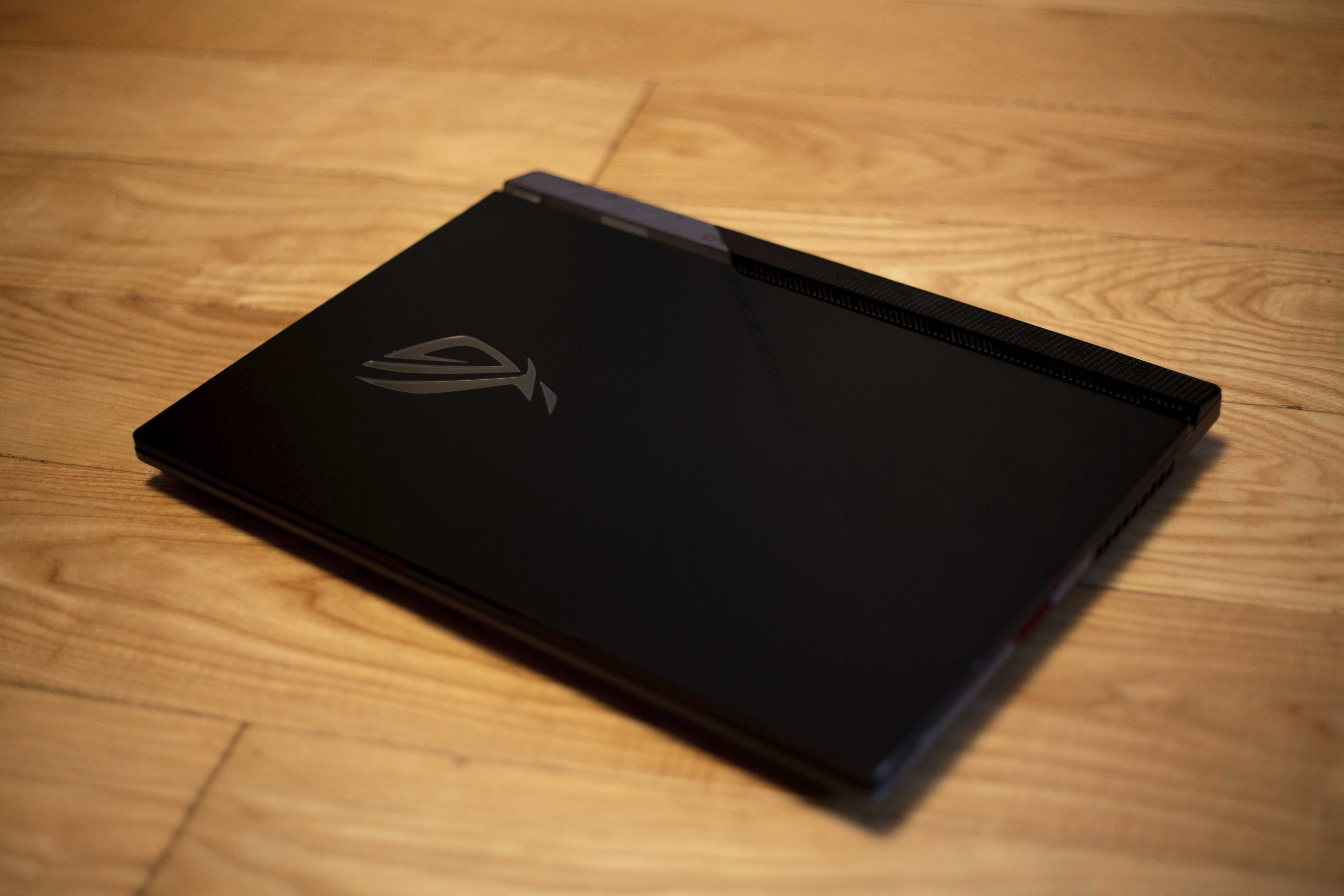 Laptop Gamingowy ASUS rog strix scar i9 12900 rtx3080 32 ram 1TB SSD