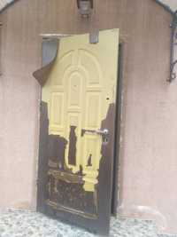 Реставрація броньованих металевих дверей під ключ
