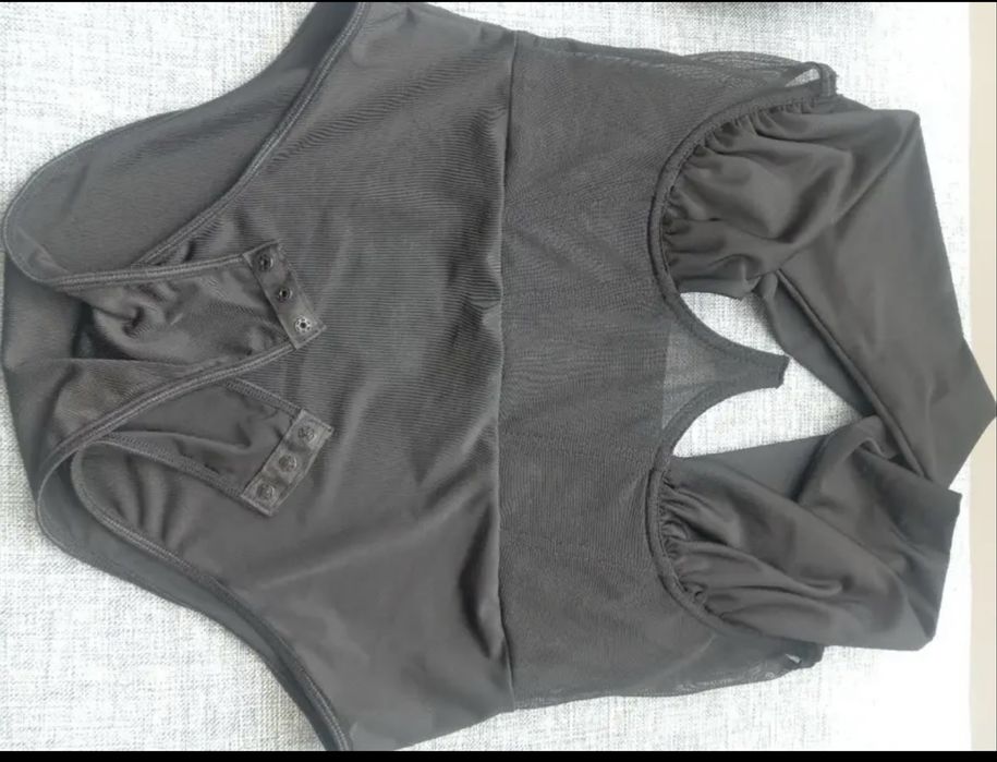 Облягаючий боді чорного кольору