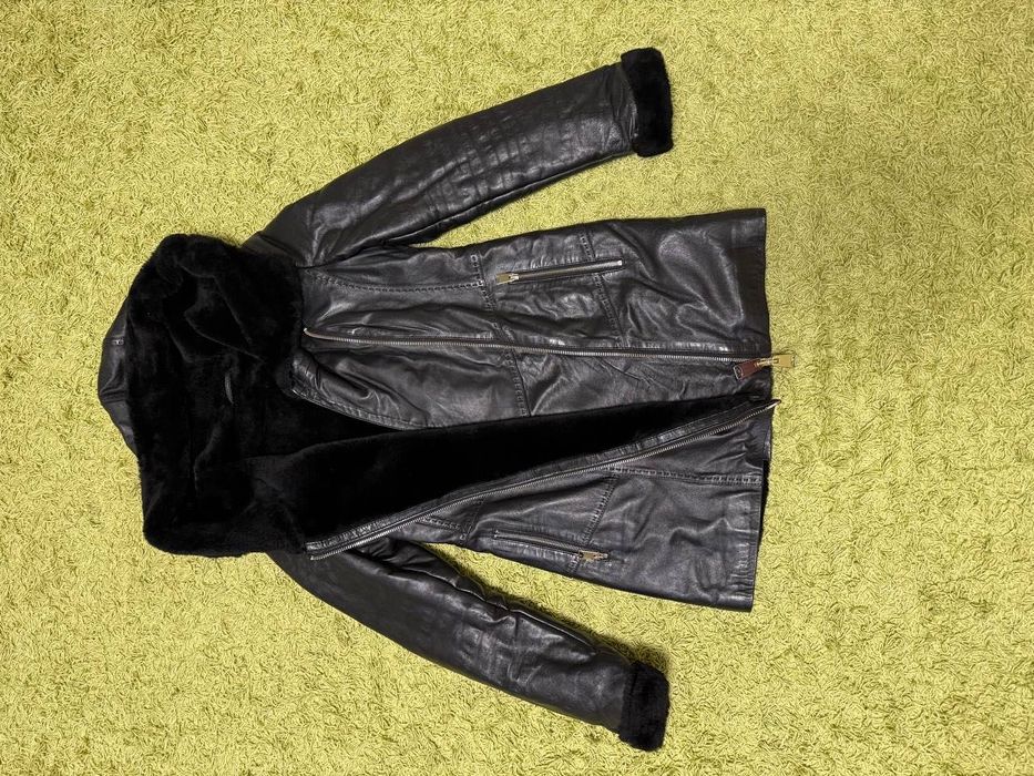 Дубленка жіноча,натуральне хутра та натуральна шкіра