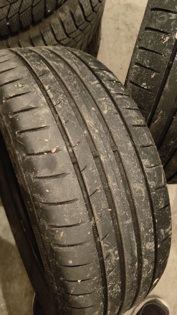 Goodyear eagle sport 205/55/16