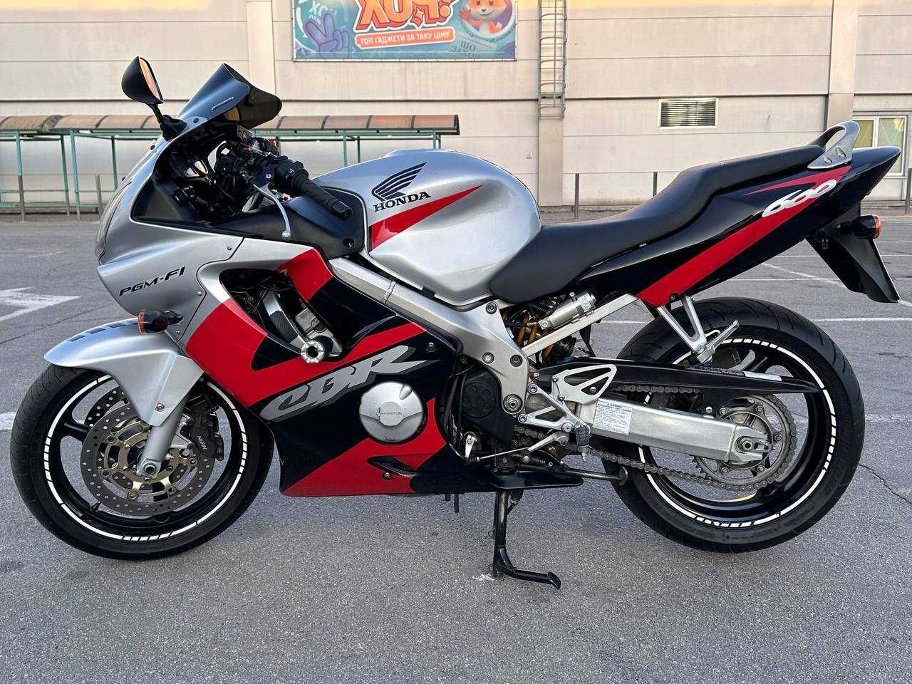 Honda CBR 600F4i