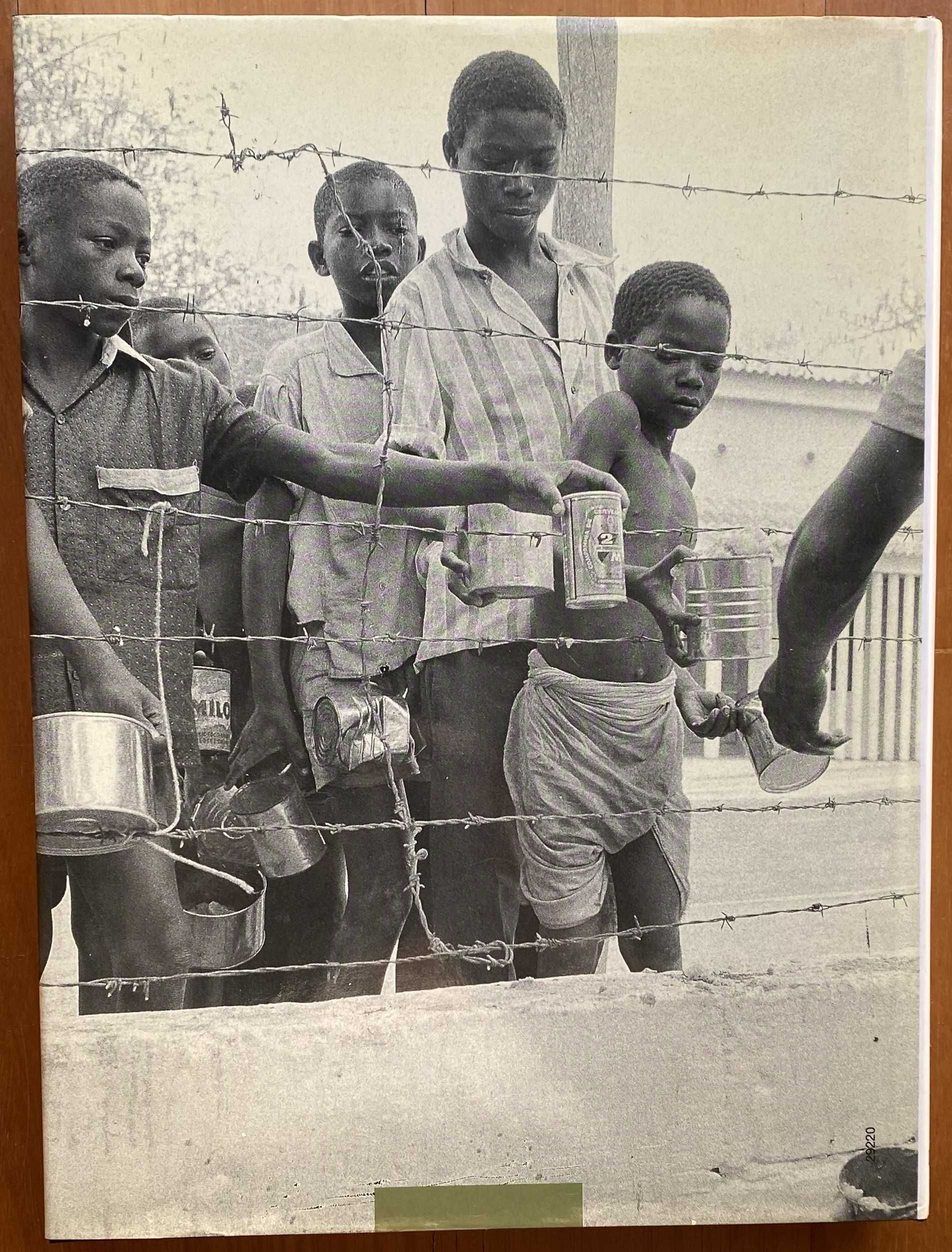 Guerra Colonial - Fotobiografia, R. Monteiro e L. Farinha (P. Incluíd)