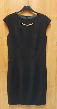 Czarna sukienka Reserved
