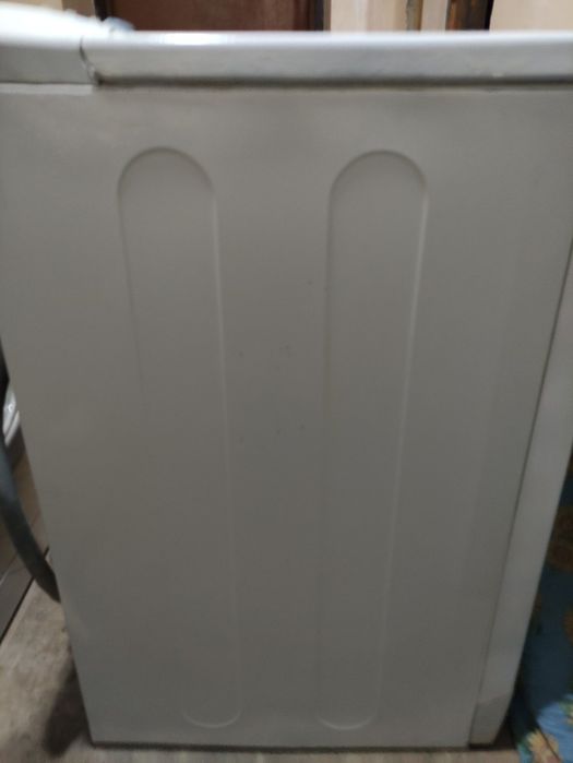 Стиральная машина Ariston 5 кг