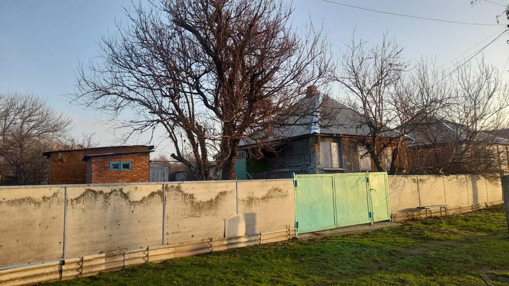 Продам дом с.Петровское Балакл. р-н