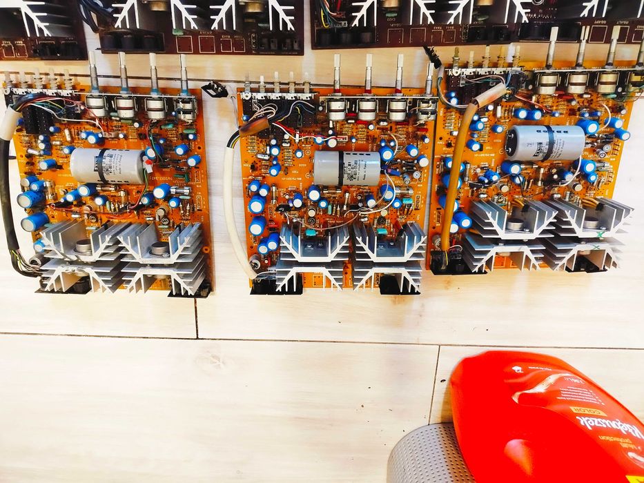 7 płyt wzmacniacza do radia Zodiak dss 402