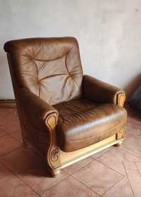 Fotel skórzany drewniany rzeźbienia