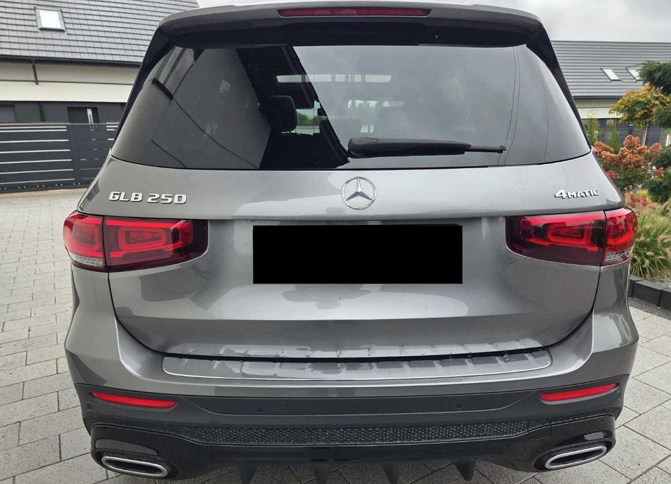 Mercedes-Benz GLB 2023 2.0