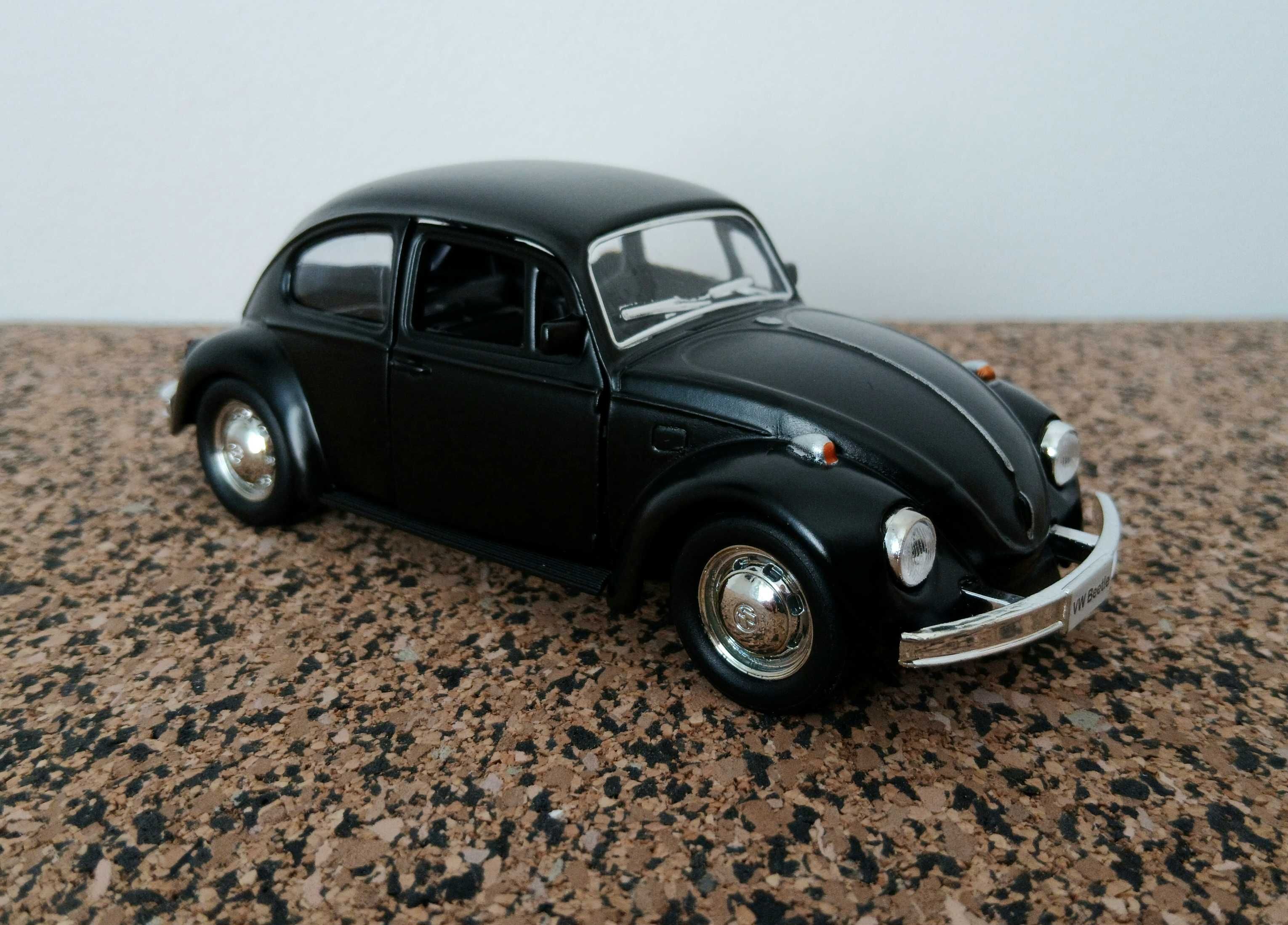 1946 Volkswagen Beetle (escala 1:32)