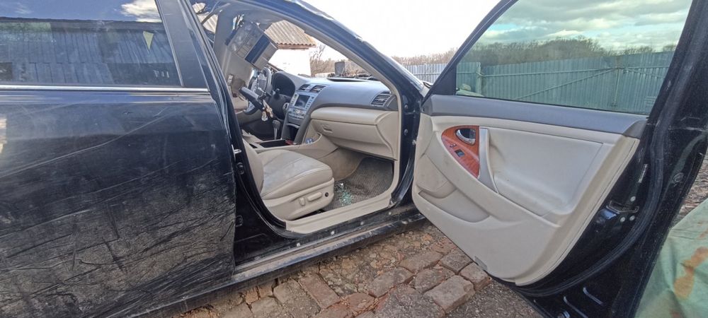 Продам салон,сиденья,сидухи Toyota Camry 40
