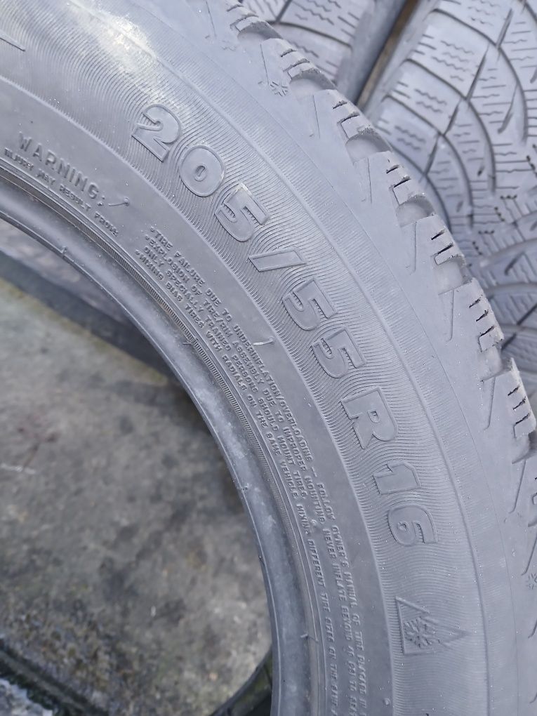 Шини Michelin 205 55 R 16 4шт Зима (604) Резина