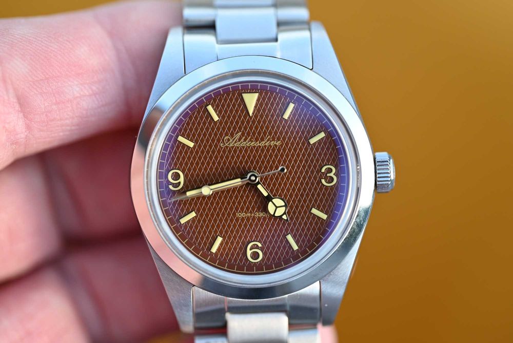 zegarek Addiesdive  kwarc, płynąca sekunda, 36 mm, bdb jakość