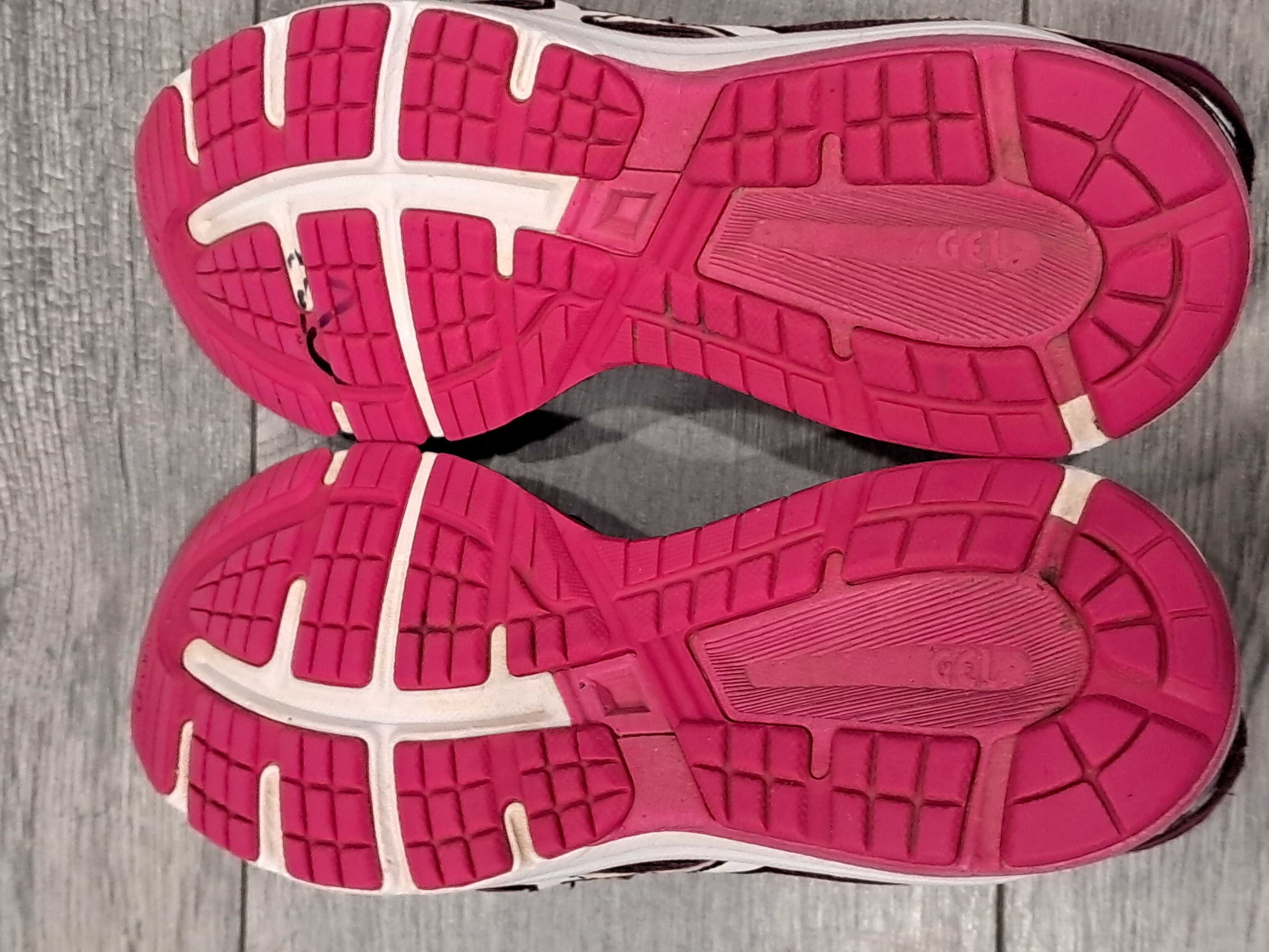 Оригінальні кросівки Asics GT-1000