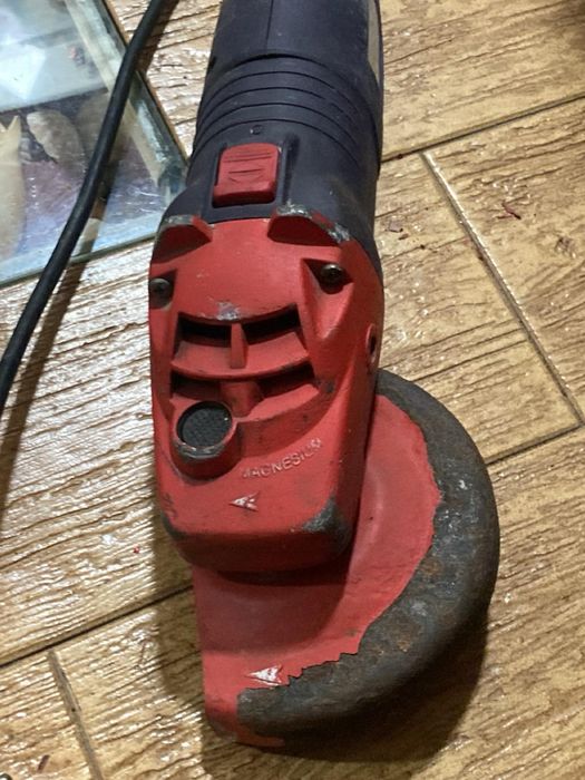 Продам болгарку 125.