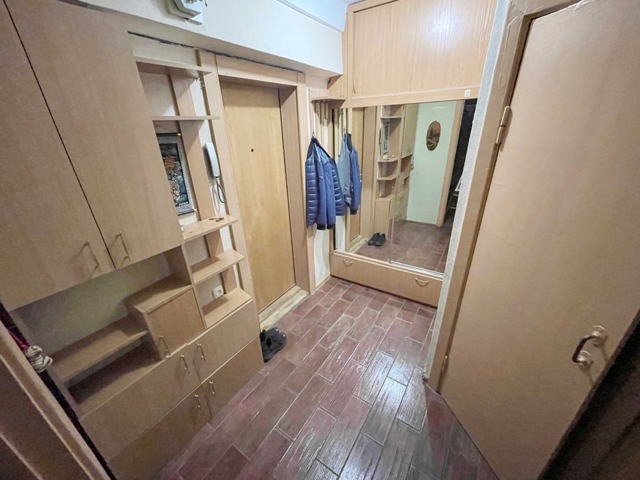 1х квартира метро ЖД Вокзал свет есть всегда, не отключают.