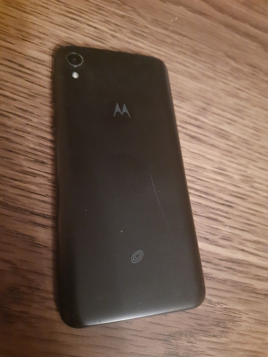 Телефон сенсорний  Motorola