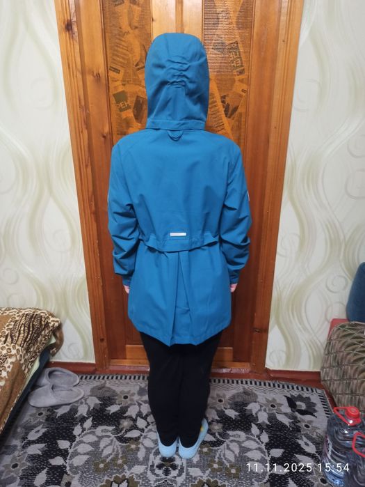 Жіноча куртка Jack Wolf waterproof розмір xs/s.