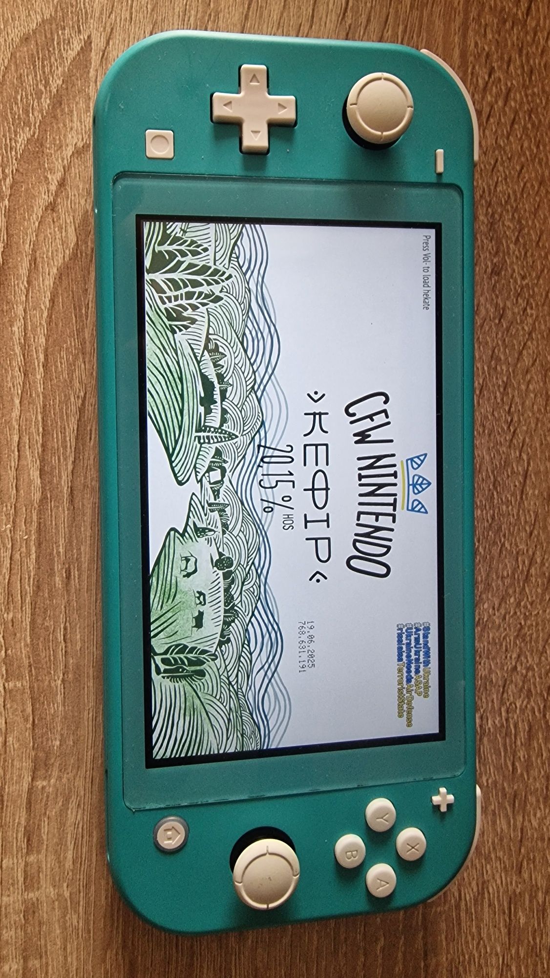 Nintendo switch lite K€fir, любые игры +64GB