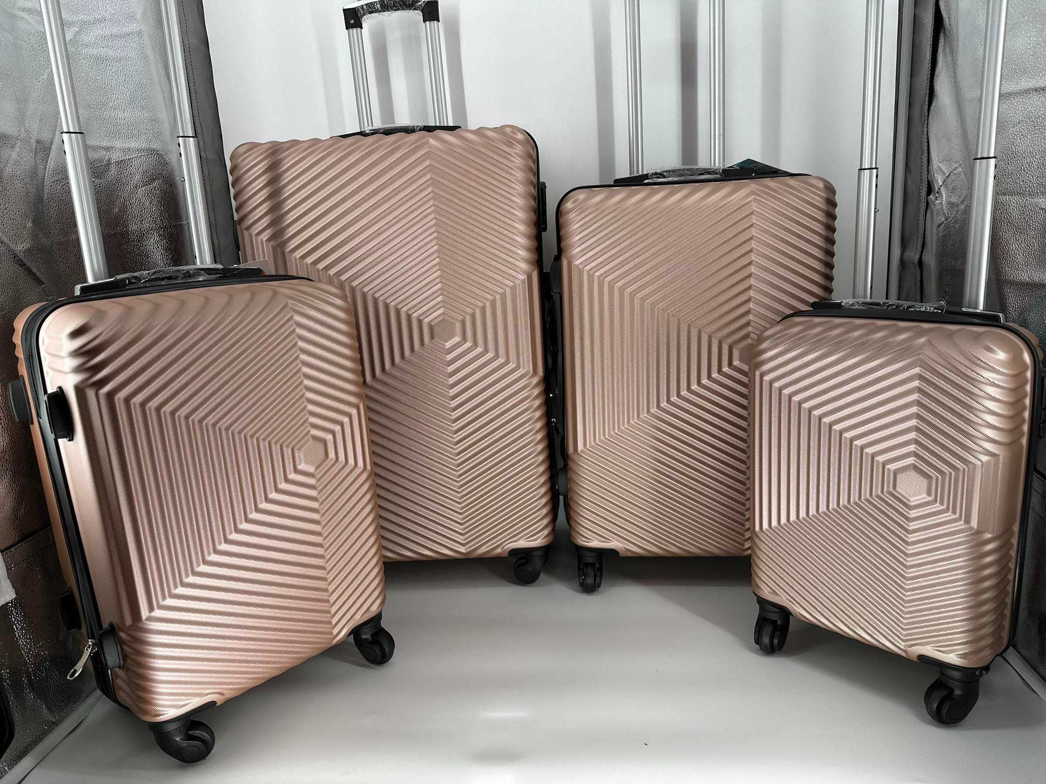 nowa walizka/ walizki 55x35x25/ pełna kolorystyka