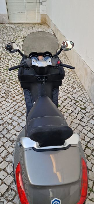 Mota de marca piaggio