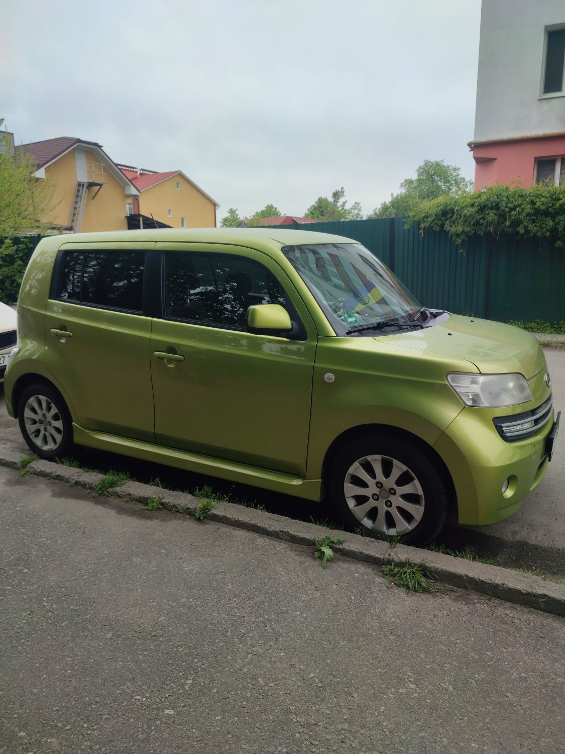 Daihatsu Materia Toyota BB, Тойота, Дайхатсу Материя