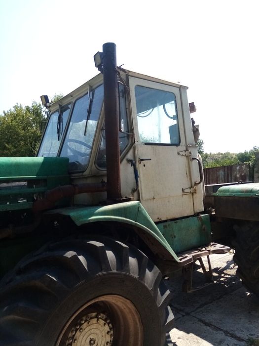 Трактор Т-150 6-циліндровим МАЗовським двигуном