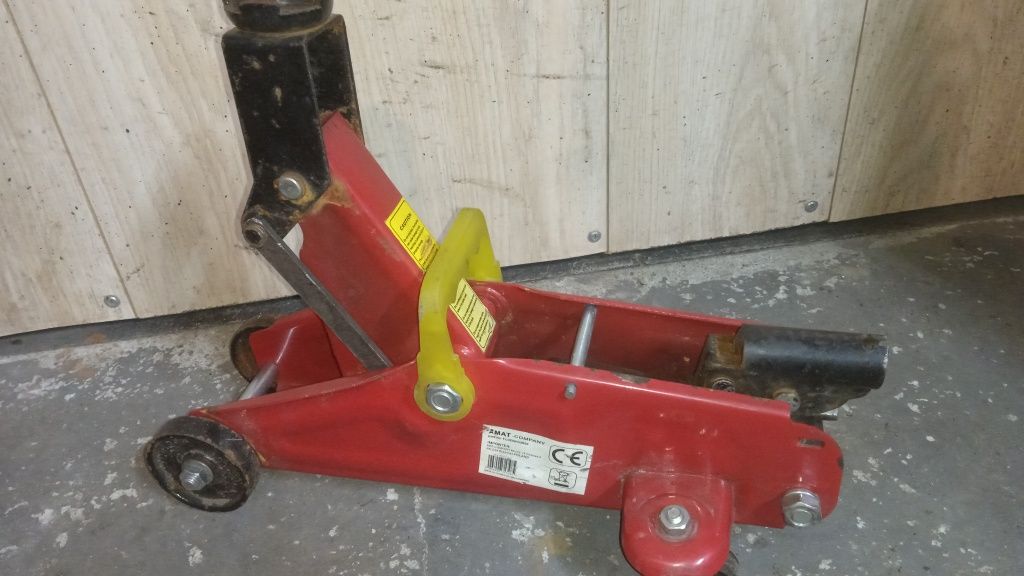 Lewarek Żaba 2T samochodowy podnośnik hydrauliczny