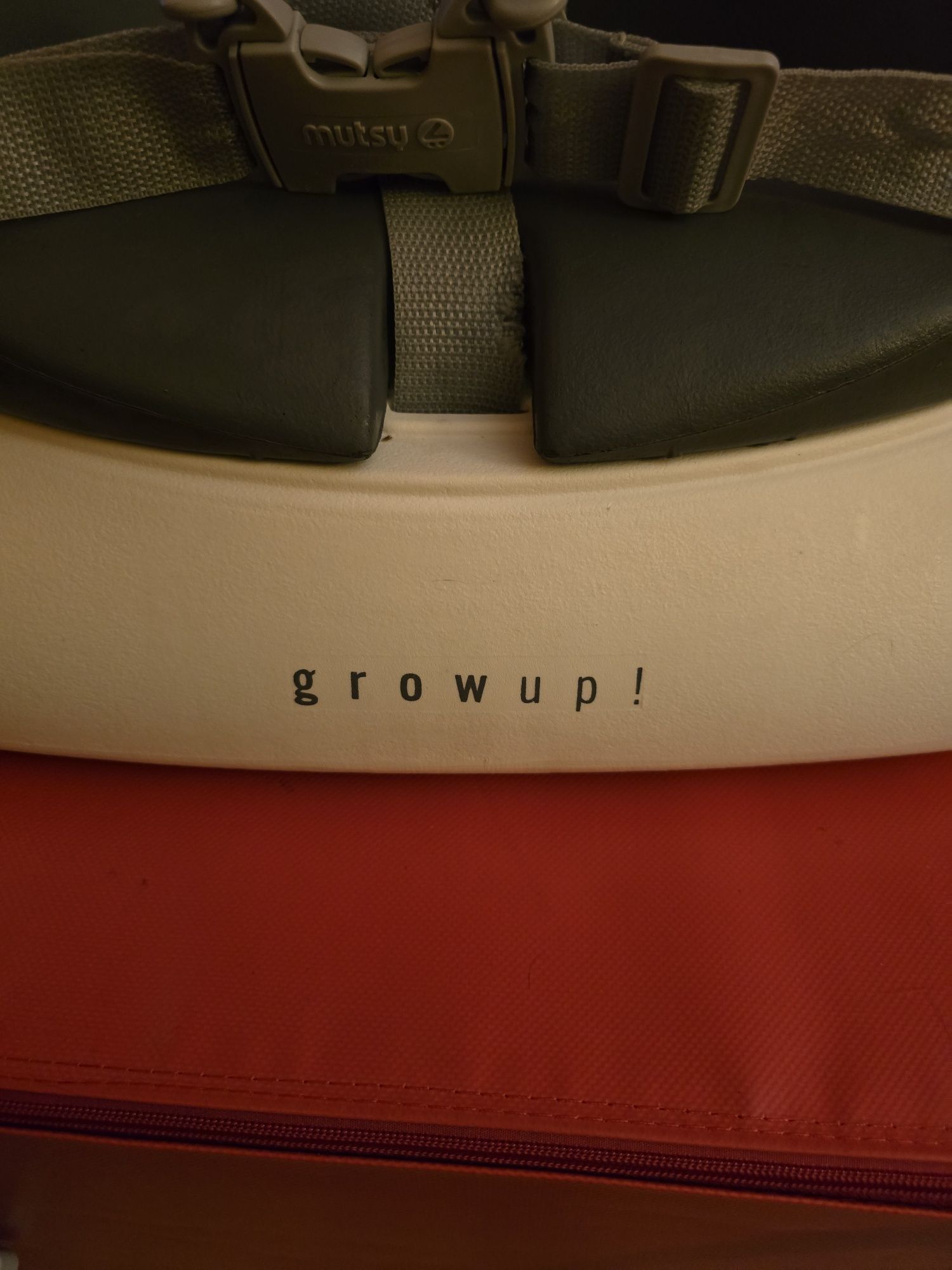 Mutsy GrowUp siedzisko krzesełko dziecięce nakładka na krzesło booster