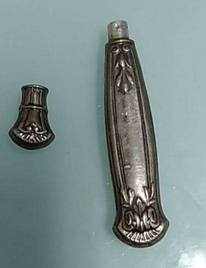 Porta agulhas vintage em prata