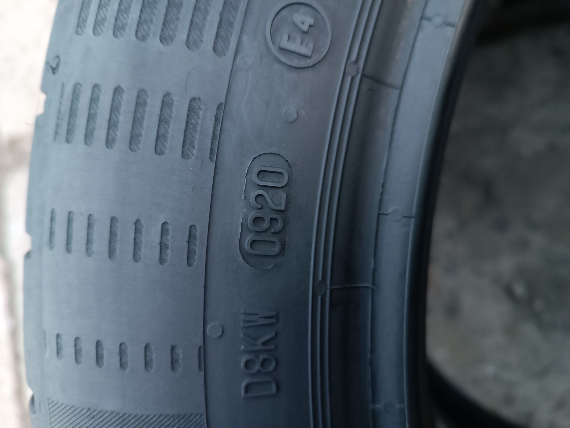 Sprzedam prawie nowe opony Continental 205/55 r17