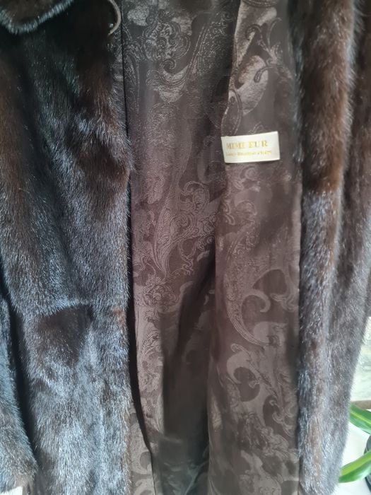 Продам норковую шубу