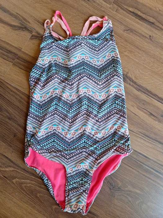 Strój kąpielowy w rozmiarze 11/12Y