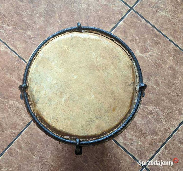 Atabaque rodzaj jednomembranowego bębna z Brazylii instrument Capoeiry
