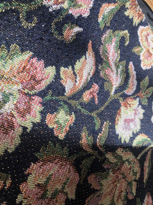 Spódniczka na imprezę z kwiatkami i złotem z firmy Janina